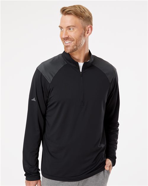 A520 Men's Shoulder Stripe Quarter-Zip Pullover