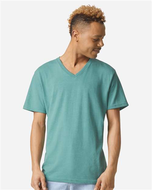 2006CVC CVC V-Neck Tee