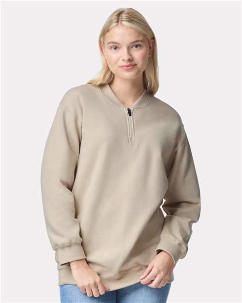 SF008 Unisex Softstyle® Midweight 1/4 Zip Sweatshirt