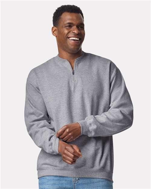 SF008 Unisex Softstyle® Midweight 1/4 Zip Sweatshirt