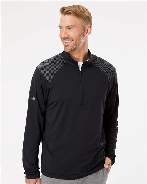 A520 Men's Shoulder Stripe Quarter-Zip Pullover